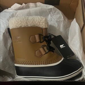 Sorel Tan and Black Insulated Boots